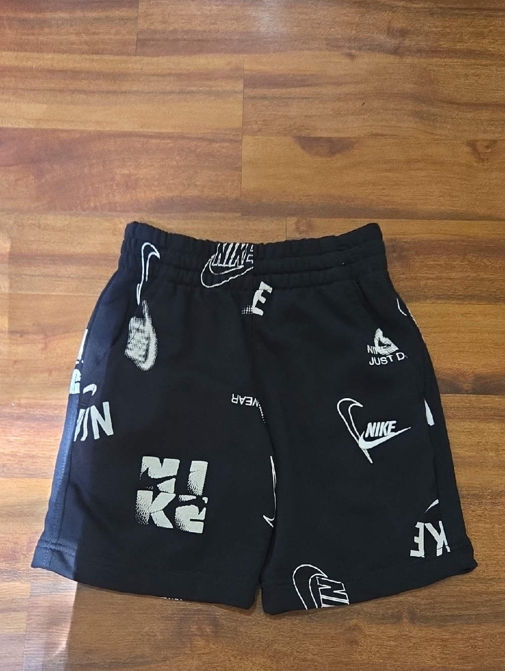 Nike Black Shorts White Logo Print Kids Club French Terry Shorts Nwt Small